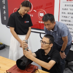 校企携手共探技术前沿 | 贵州理工学院师生一行到访科电仪器参观交流