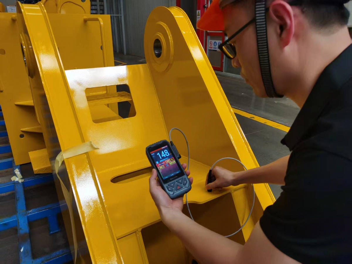 智能型涂镀层测厚仪使用现场